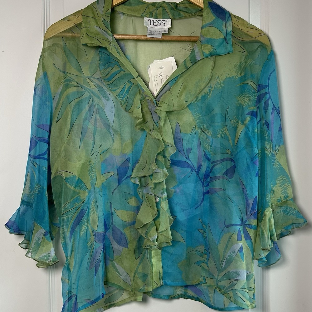 Tess Vintage 100% Silk Tropical Print Ruffle Button Up Blouse Coastal Chic Style